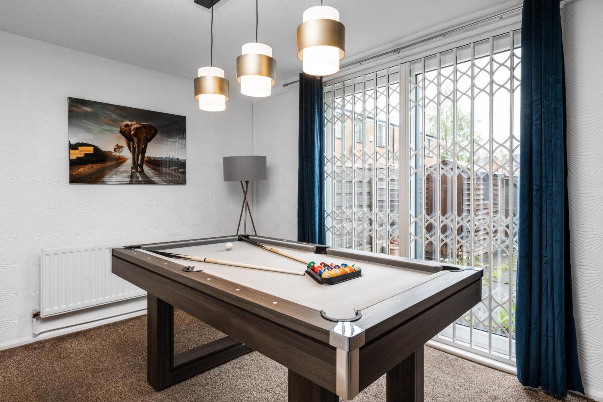 Majestic Gem - Pool Table - Coop - Etihad - Parking Villa Manchester Buitenkant foto